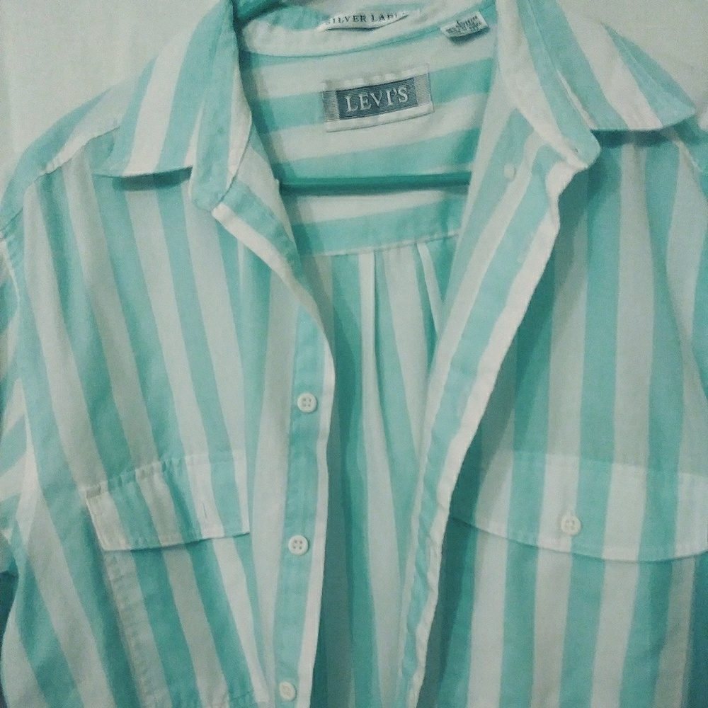 Short sleeve shirt
